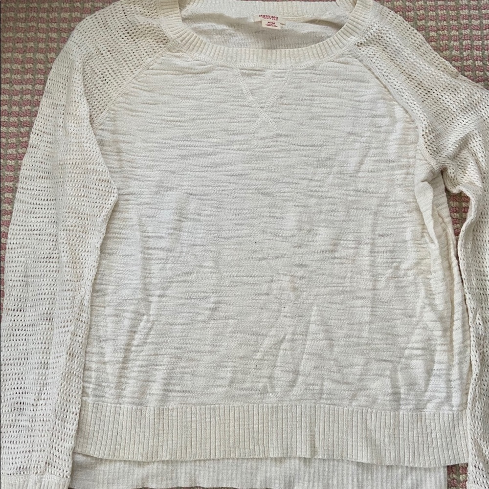 Off white mossimo long sleeve top